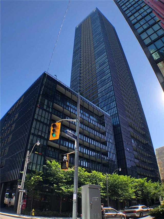 509 - 101 Charles St E, Condo with 0 bedrooms, 1 bathrooms and 0 parking in Toronto ON | Image 1