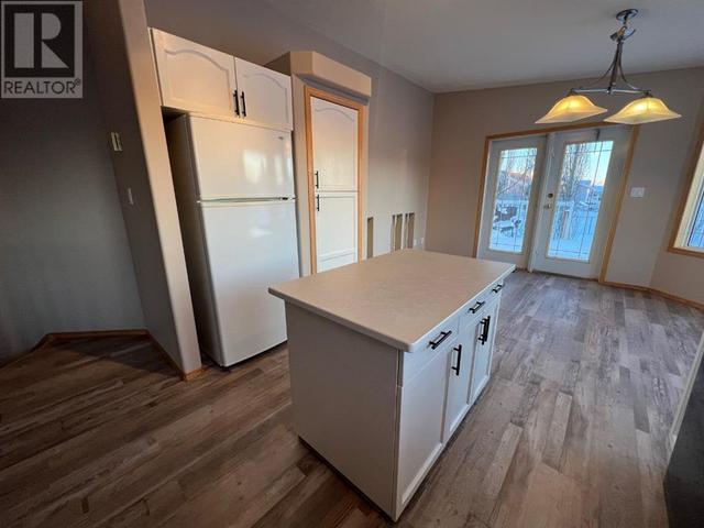 9121 111 Avenue, House detached with 4 bedrooms, 3 bathrooms and 4 parking in Grande Prairie AB | Image 11
