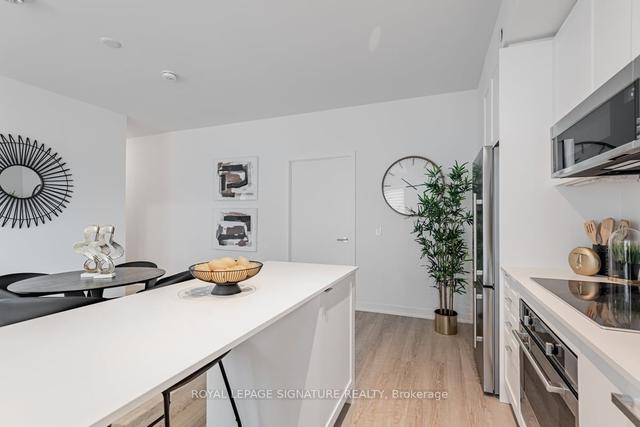 215 - 250 Lawrence Ave W, Condo with 2 bedrooms, 3 bathrooms and 1 parking in Toronto ON | Image 23