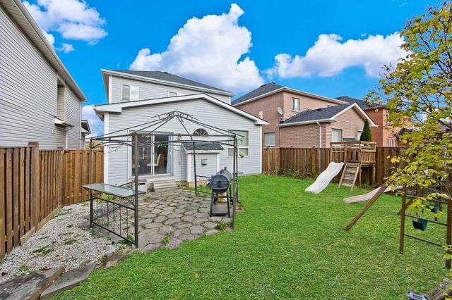 1337 Roper Dr, House detached with 3 bedrooms, 3 bathrooms and 2 parking in Milton ON | Image 13