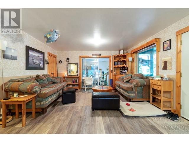 1289 Imai Road, House detached with 1 bedrooms, 1 bathrooms and null parking in Columbia Shuswap F BC | Image 20