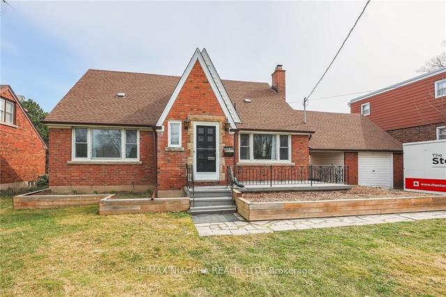 5720 Woodland Blvd, House detached with 4 bedrooms, 2 bathrooms and 7 parking in Niagara Falls ON | Image 12