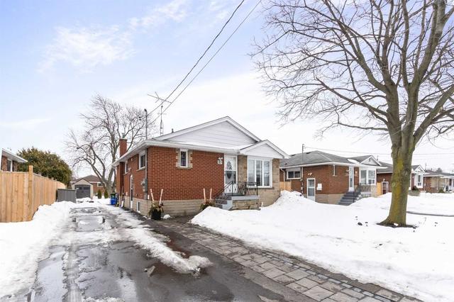 89 David Ave, House detached with 3 bedrooms, 2 bathrooms and 3 parking in Hamilton ON | Image 12