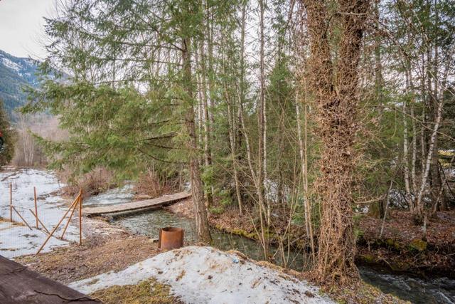 101 Champion Park Road, House detached with 4 bedrooms, 2 bathrooms and null parking in Kootenay Boundary A BC | Image 74