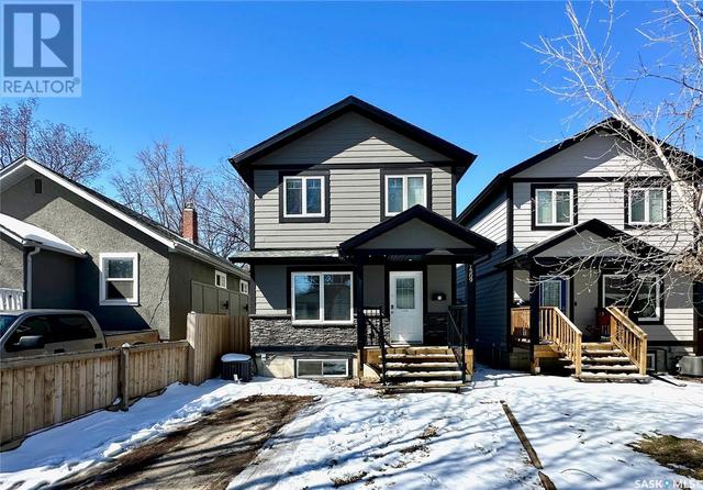 1309 D Avenue N, House detached with 4 bedrooms, 4 bathrooms and null parking in Saskatoon SK | Image 1