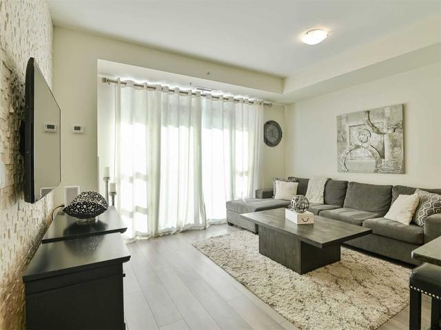 307 - 45 Yorkland Blvd, Condo with 1 bedrooms, 1 bathrooms and 1 parking in Brampton ON | Image 1