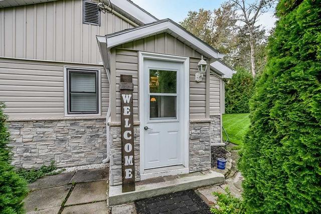 90 Lakeshore Rd W, House detached with 2 bedrooms, 1 bathrooms and 8 parking in Oro Medonte ON | Image 30