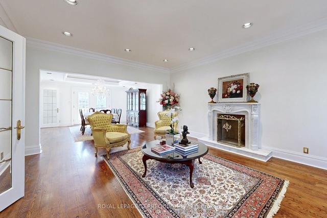 27 Sir Williams Lane, House detached with 4 bedrooms, 7 bathrooms and 6 parking in Toronto ON | Image 3