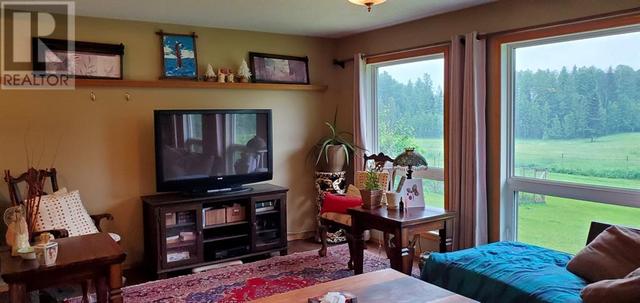 19029 Township Road 530a, House detached with 5 bedrooms, 3 bathrooms and 10 parking in Yellowhead County AB | Image 4