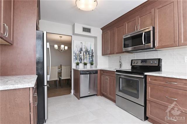2302 - 1500 Riverside Drive, Condo with 2 bedrooms, 2 bathrooms and 1 parking in Ottawa ON | Image 19