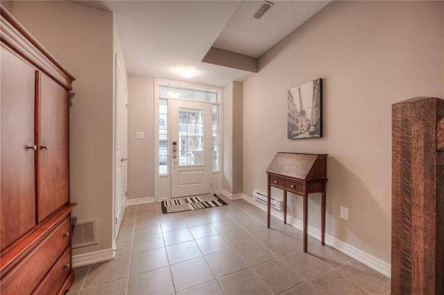 385 Cranbrook Common, House attached with 2 bedrooms, 2 bathrooms and 2 parking in Oakville ON | Image 22