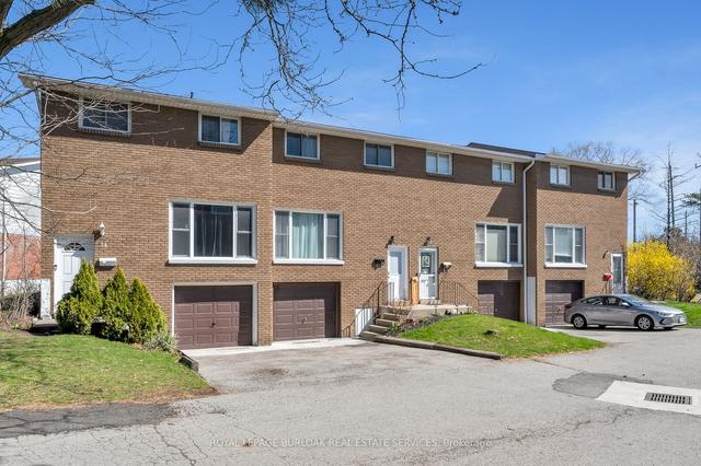 13 - 161 Berkindale Dr, Townhouse with 3 bedrooms, 2 bathrooms and 2 parking in Hamilton ON | Image 22