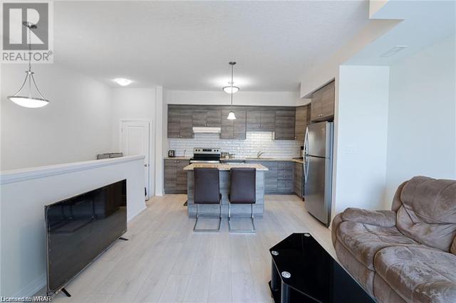 a81 - 261 Woodbine Avenue Avenue, House attached with 2 bedrooms, 2 bathrooms and 1 parking in Kitchener ON | Image 11