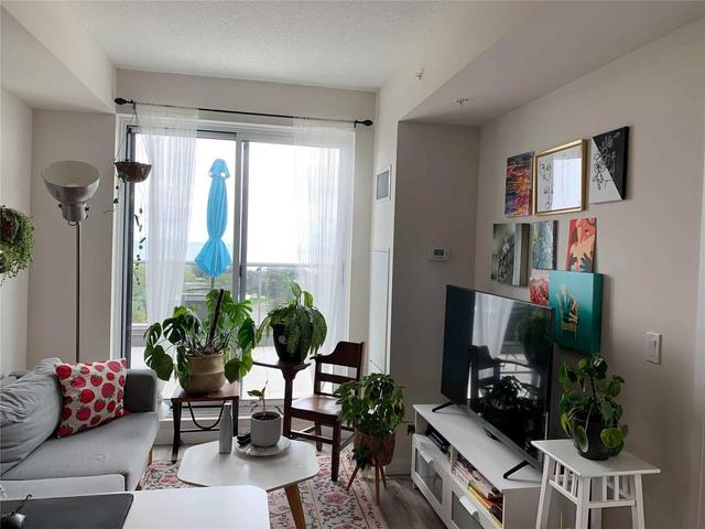 1015 - 22 East Haven Dr, Condo with 1 bedrooms, 1 bathrooms and 1 parking in Toronto ON | Image 1