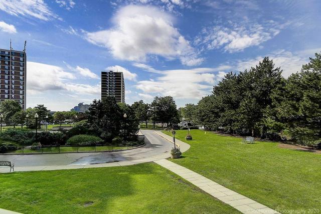 204 - 551 The West Mall, Condo with 3 bedrooms, 2 bathrooms and 1 parking in Toronto ON | Image 10