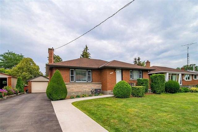 6632 Glendoone St, House detached with 3 bedrooms, 1 bathrooms and 4 parking in Niagara Falls ON | Image 27