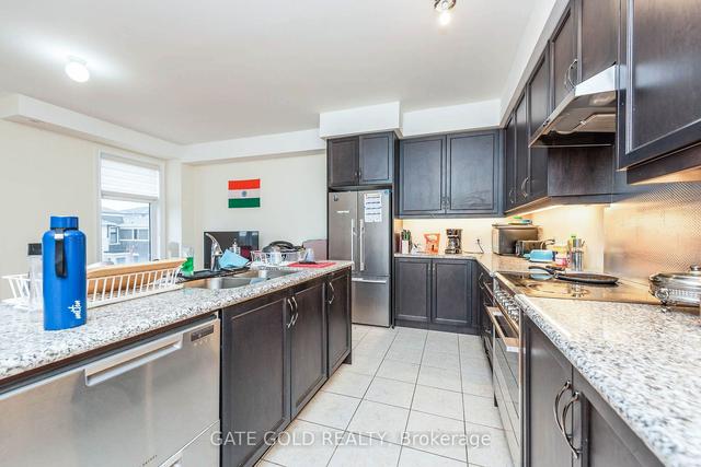 24 Tarmola Park Crt, House attached with 3 bedrooms, 4 bathrooms and 2 parking in Toronto ON | Image 5