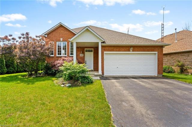 8805 Nassau Avenue, House detached with 3 bedrooms, 2 bathrooms and 6 parking in Niagara Falls ON | Image 12