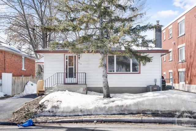 314 Lafontaine Avenue, House detached with 6 bedrooms, 2 bathrooms and 2 parking in Ottawa ON | Image 2