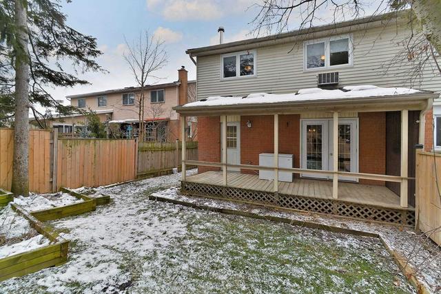 275 Maplegrove Ave, House semidetached with 3 bedrooms, 3 bathrooms and 5 parking in Bradford West Gwillimbury ON | Image 25