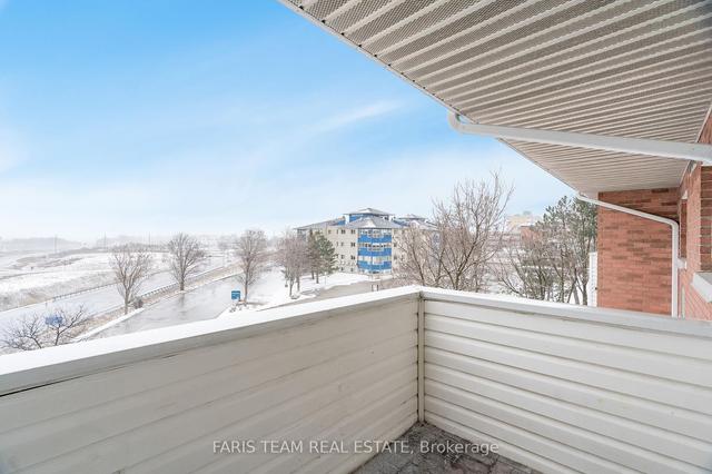 303 - 126 Bell Farm Rd, Condo with 2 bedrooms, 2 bathrooms and 1 parking in Barrie ON | Image 11