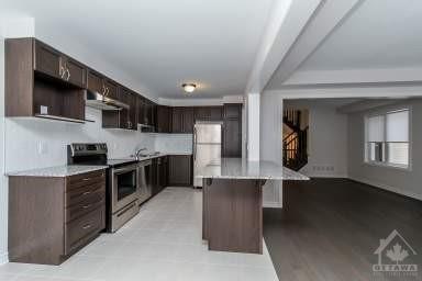 356 Rouncey Road, Townhouse with 3 bedrooms, 3 bathrooms and 3 parking in Ottawa ON | Image 13