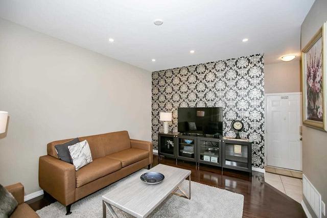 679 Yates Dr, House detached with 3 bedrooms, 3 bathrooms and 4 parking in Milton ON | Image 38