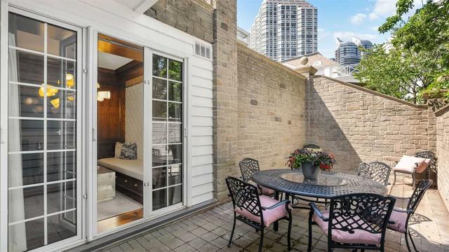 th117 - 2289 Lake Shore Blvd W, Townhouse with 2 bedrooms, 4 bathrooms and 2 parking in Toronto ON | Image 15
