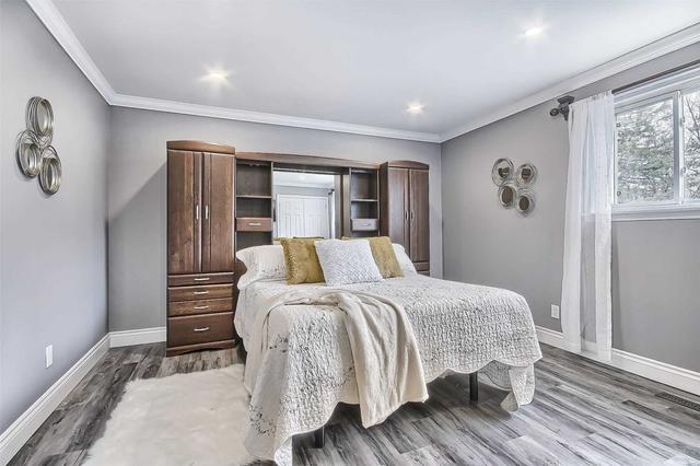 686 Irwin Cres, House detached with 1 bedrooms, 2 bathrooms and 3 parking in Newmarket ON | Image 18