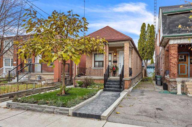 132 Morrison Ave, House detached with 2 bedrooms, 2 bathrooms and 2 parking in Toronto ON | Card Image