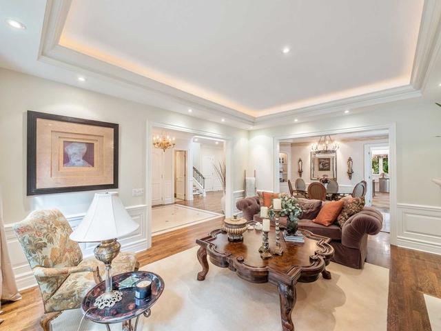 113 Yorkminster Rd, House detached with 4 bedrooms, 7 bathrooms and 6 parking in Toronto ON | Image 3
