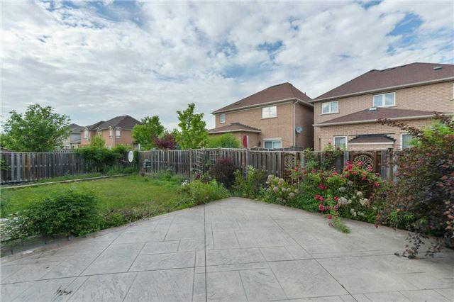 1 Timberwolf Rd, House detached with 4 bedrooms, 3 bathrooms and 6 parking in Brampton ON | Image 19