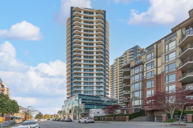 1305 - 1501 Foster Street, Condo with 2 bedrooms, 3 bathrooms and 2 parking in White Rock BC | Image 33