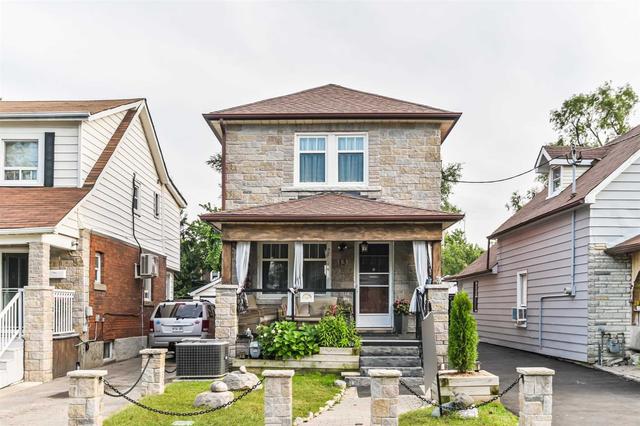 13 Lippincott St W, House detached with 3 bedrooms, 3 bathrooms and 4 parking in Toronto ON | Image 1