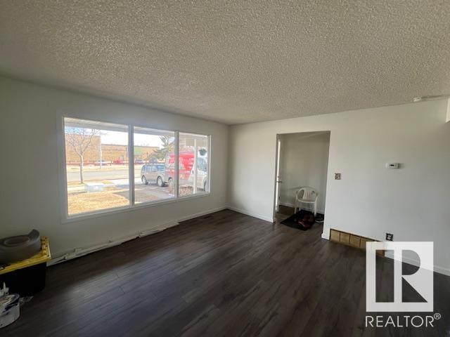 16214 109 St Nw, House attached with 3 bedrooms, 1 bathrooms and null parking in Edmonton AB | Image 32