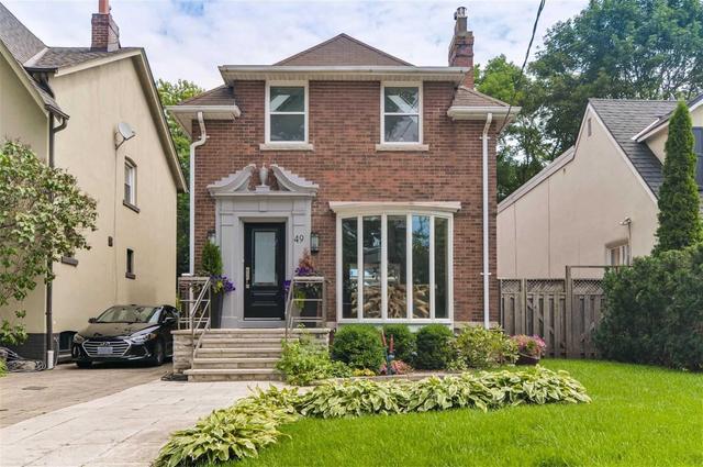 49 Douglas Cres, House detached with 4 bedrooms, 4 bathrooms and 1 parking in Toronto ON | Image 1