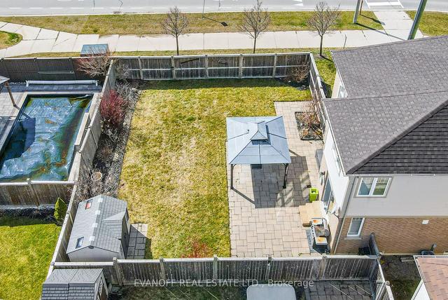77 Remmington St, House detached with 4 bedrooms, 5 bathrooms and 6 parking in Clarington ON | Image 4