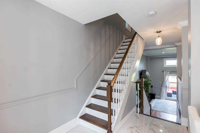 39 Old Firehall Lane, Townhouse with 3 bedrooms, 3 bathrooms and 2 parking in Vaughan ON | Image 9
