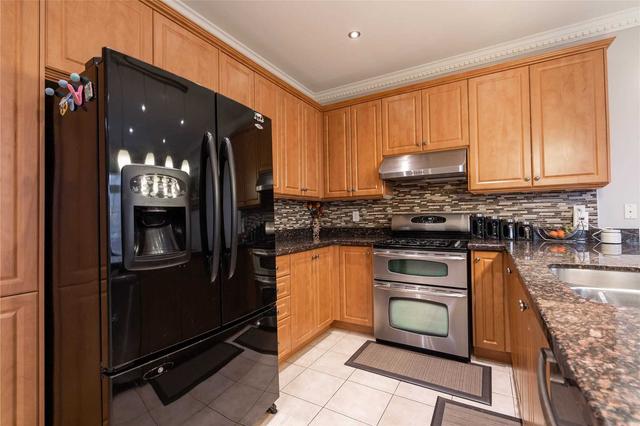2 Blazing Star Dr, House detached with 4 bedrooms, 6 bathrooms and 6 parking in Brampton ON | Image 14