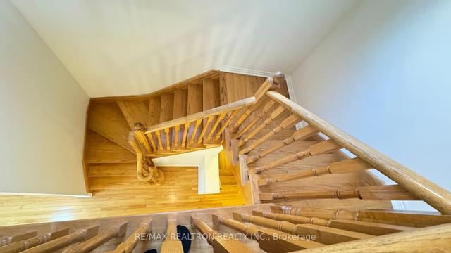 191 Roadhouse Blvd, House detached with 4 bedrooms, 3 bathrooms and 6 parking in Newmarket ON | Image 35