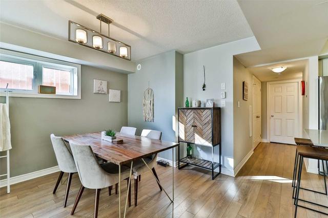 1501 - 2420 Baronwood Dr, Townhouse with 2 bedrooms, 2 bathrooms and 1 parking in Oakville ON | Image 9