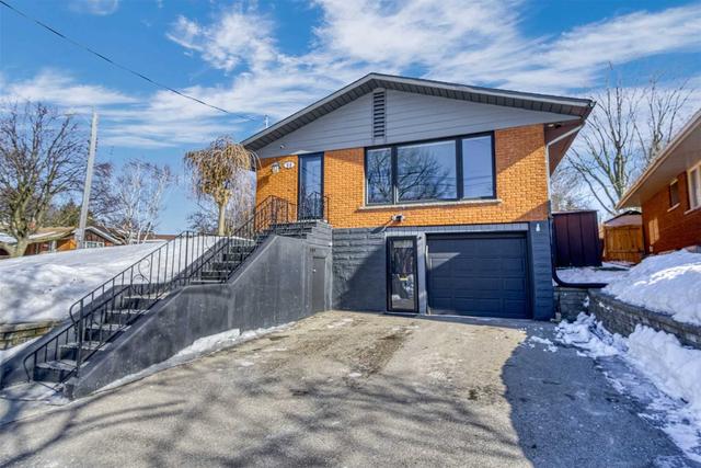 88 Ruskview Rd, House detached with 4 bedrooms, 2 bathrooms and 5 parking in Kitchener ON | Image 1