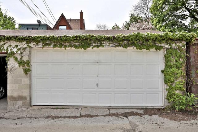 365 Howland Ave, House detached with 3 bedrooms, 3 bathrooms and 2 parking in Toronto ON | Image 24