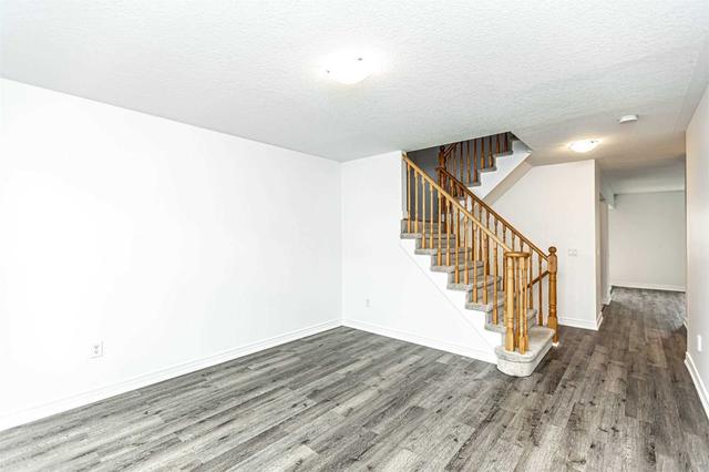 29 - 800 Westridge Blvd, Condo with 3 bedrooms, 3 bathrooms and 2 parking in Orillia ON | Image 12