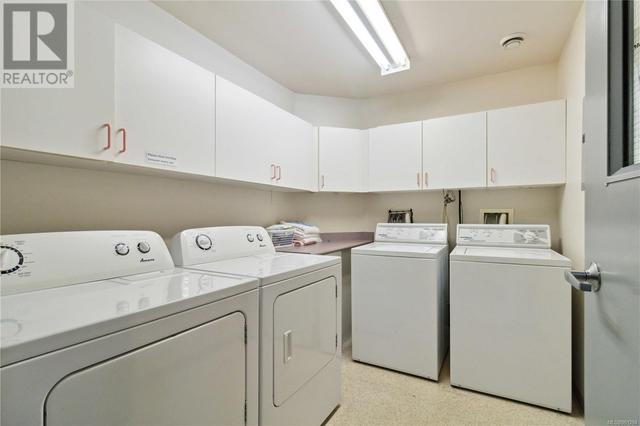 301 - 1485 Garnet Rd, Condo with 1 bedrooms, 1 bathrooms and null parking in Saanich BC | Image 23