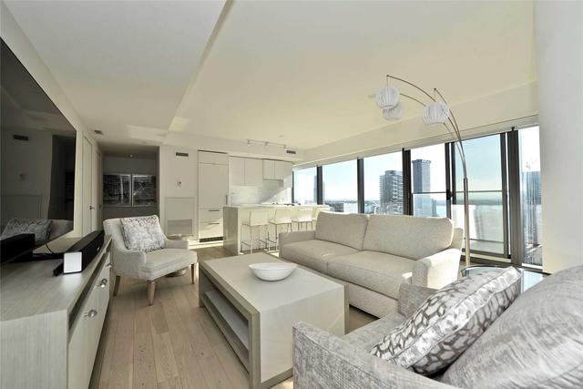 2105 - 60 Colborne St, Condo with 3 bedrooms, 3 bathrooms and 1 parking in Toronto ON | Image 20