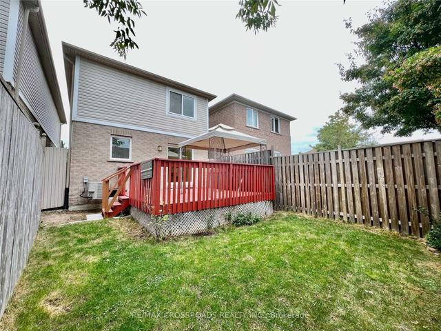 125 Cottingham Cres, House detached with 2 bedrooms, 2 bathrooms and 3 parking in Oshawa ON | Image 6