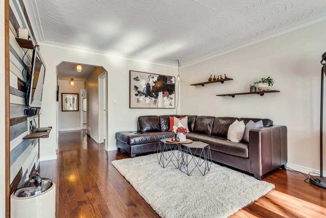 184 Combe Ave, House detached with 3 bedrooms, 2 bathrooms and 4 parking in Toronto ON | Image 36
