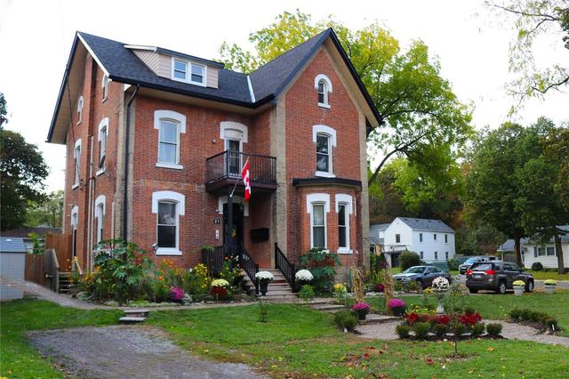 21 Albert St S, House detached with 8 bedrooms, 6 bathrooms and 12 parking in Kawartha Lakes ON | Image 1