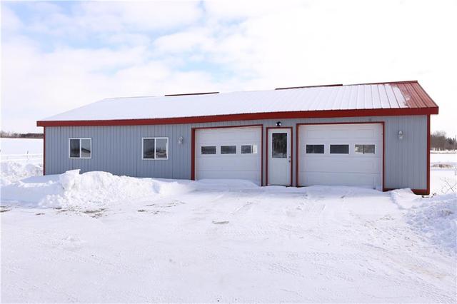 311589 16th Line, House detached with 3 bedrooms, 1 bathrooms and 16 parking in East Garafraxa ON | Image 15